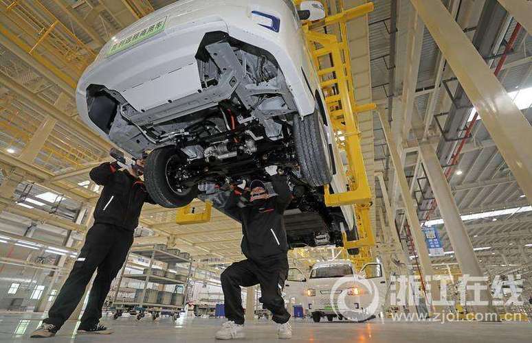 溫州泰順“超級汽車工廠”首批新能源商用車下線，商用車迎來新勢力